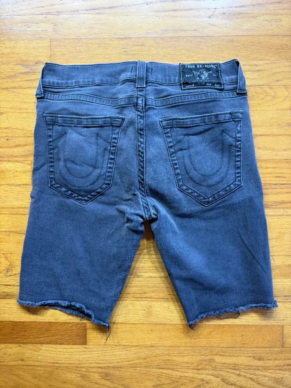 True Religion Ricky Relaxed Straight Frayed Denim Shorts Faded Black 32